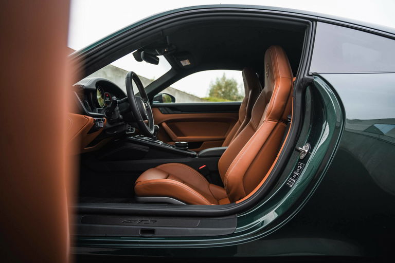 Porsche 992 GT3 Touring