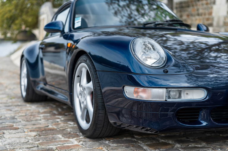 Porsche 993 Carrera 4S