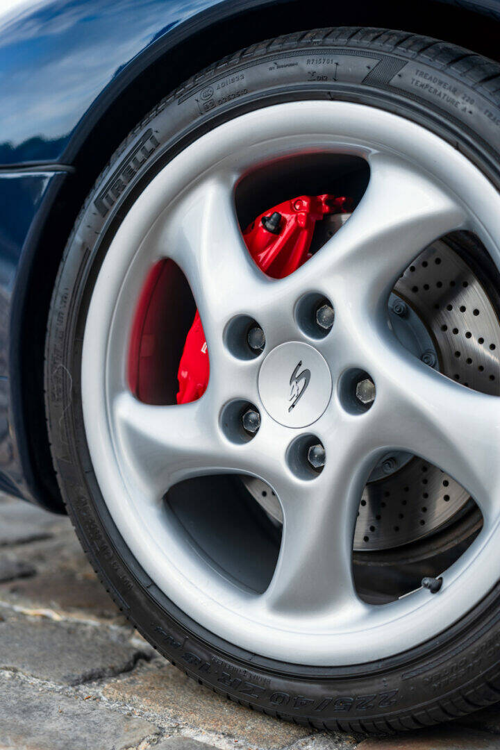 Porsche 993 Carrera 4S