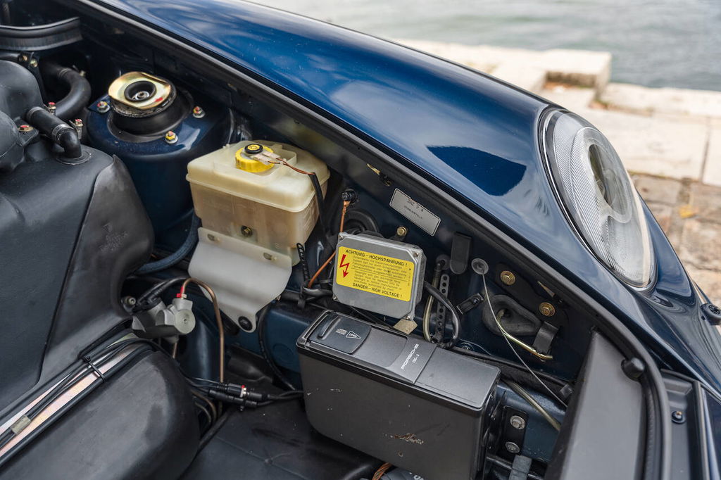 Porsche 993 Carrera 4S