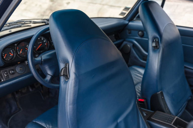 Porsche 993 Carrera 4S