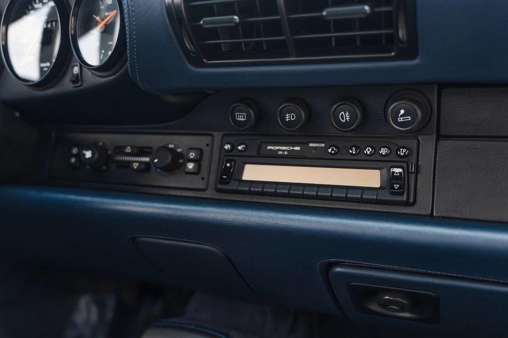 Porsche 993 Carrera 4S