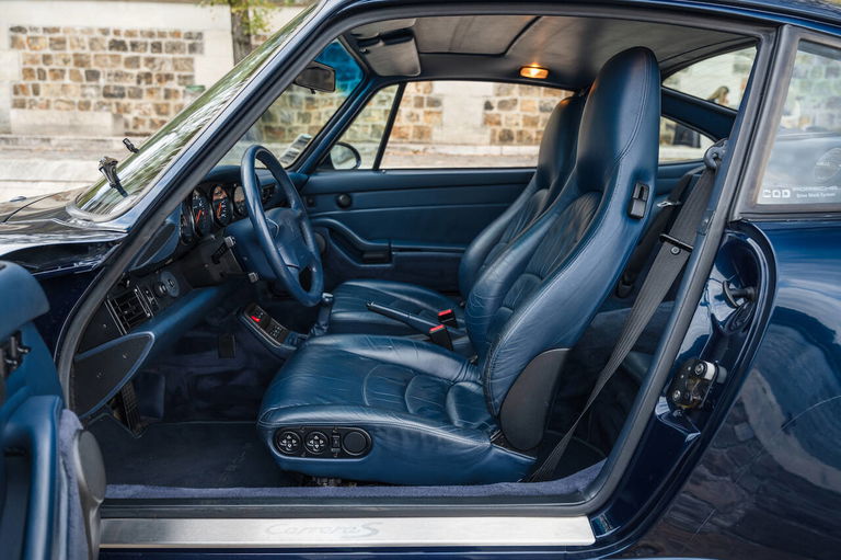 Porsche 993 Carrera 4S