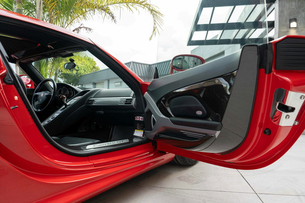 Porsche Carrera GT