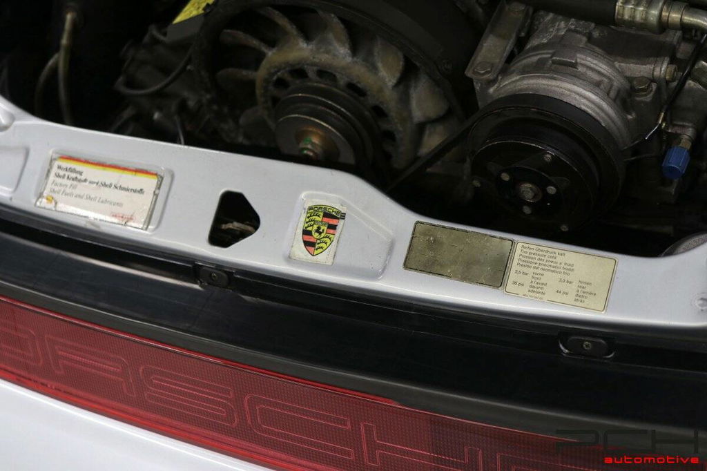 Porsche 964 Carrera 4