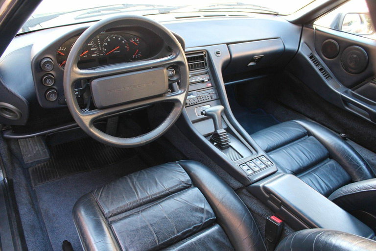 Porsche 928 S4