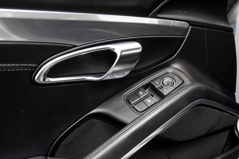 Porsche 981 Cayman GTS