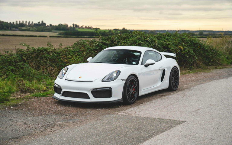 Porsche 981 Cayman GT4
