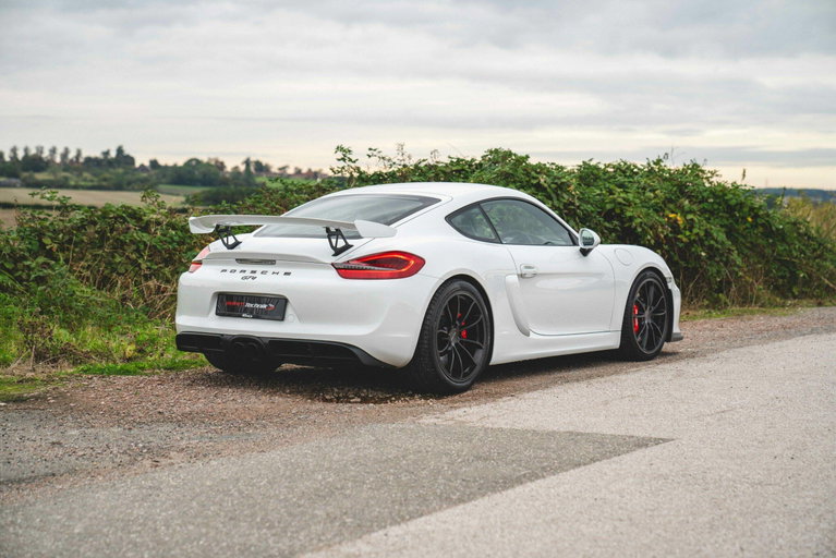 Porsche 981 Cayman GT4