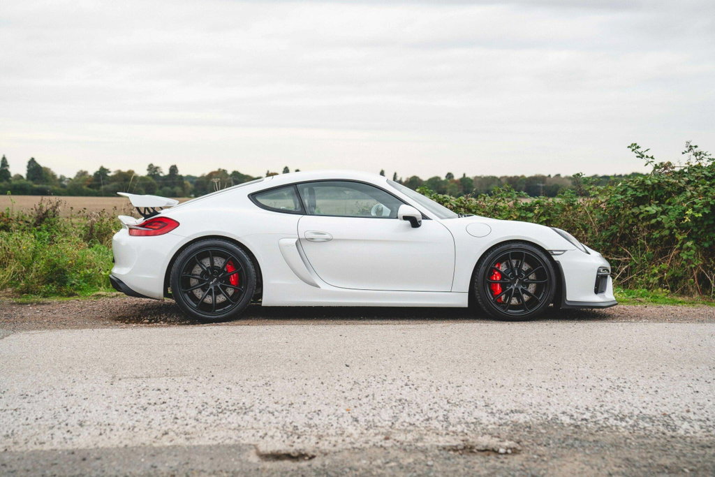Porsche 981 Cayman GT4