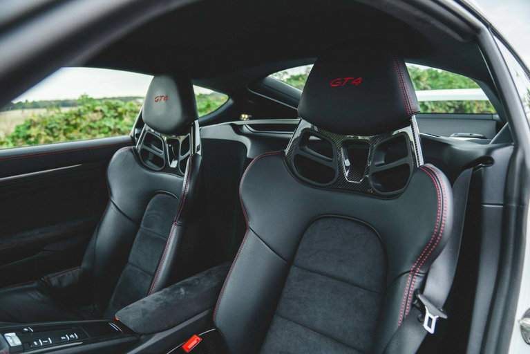 Porsche 981 Cayman GT4