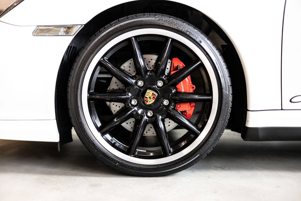 Porsche 997.2 Carrera GTS