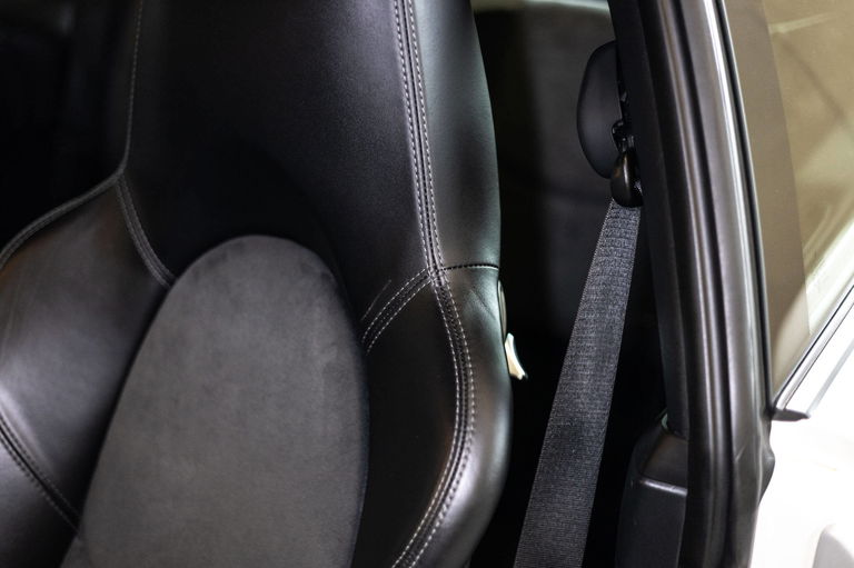 Porsche 997.2 Carrera GTS