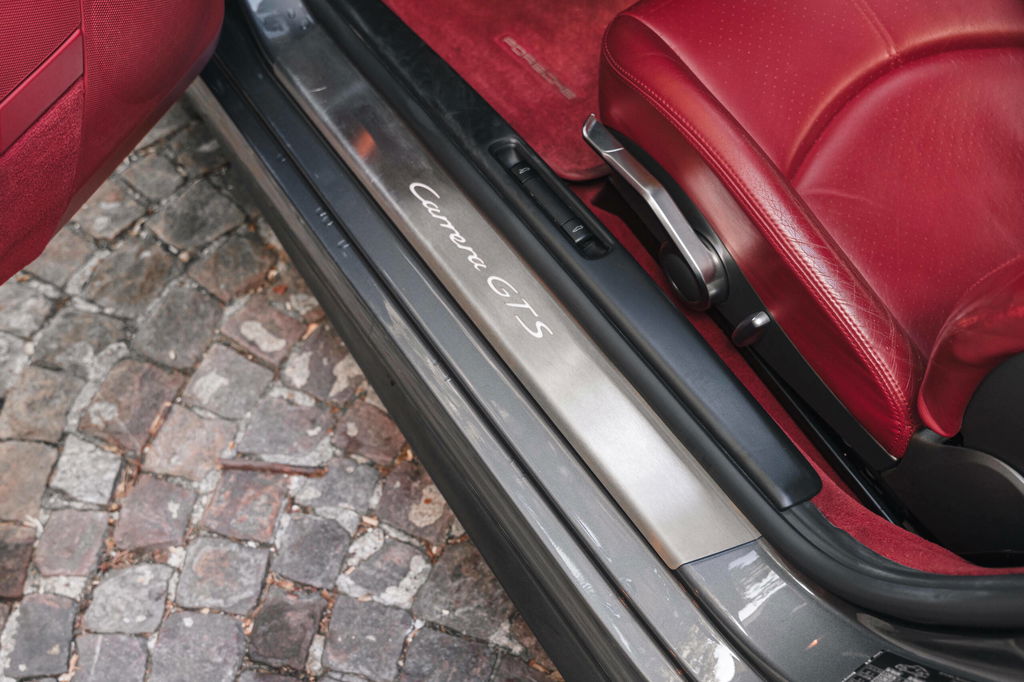 Porsche 997.2 Carrera GTS