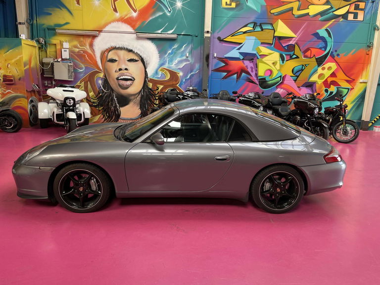 Porsche 996 Carrera 4