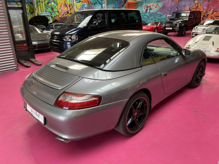 Porsche 996 Carrera 4