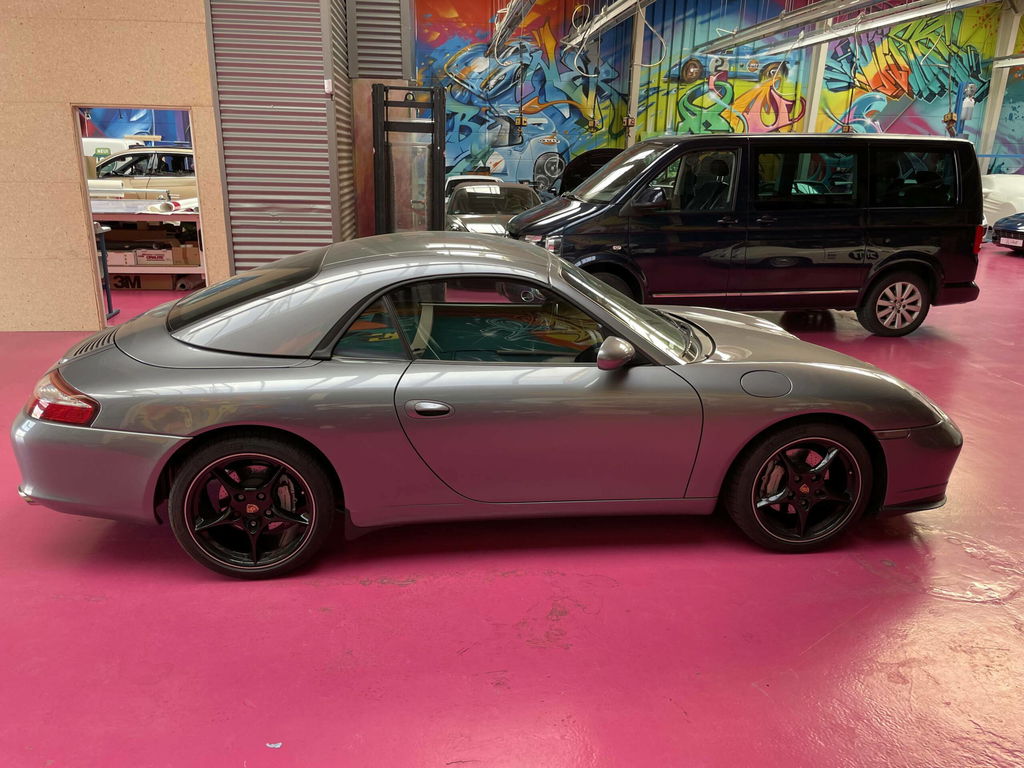 Porsche 996 Carrera 4