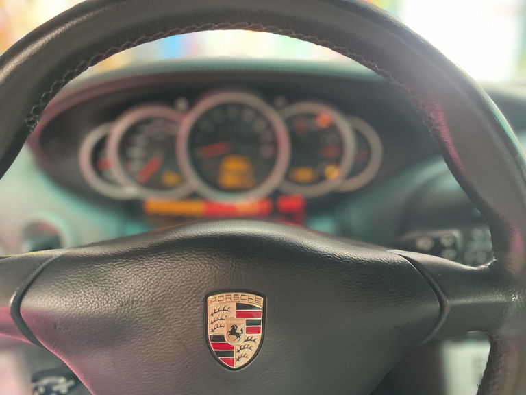 Porsche 996 Carrera 4