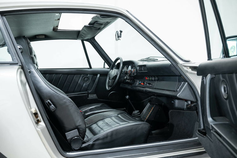 Porsche 911 Turbo 3.3