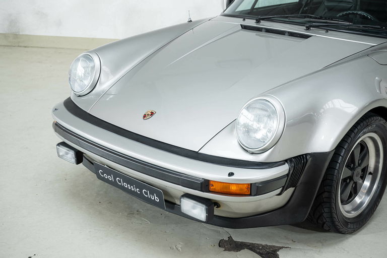 Porsche 911 Turbo 3.3