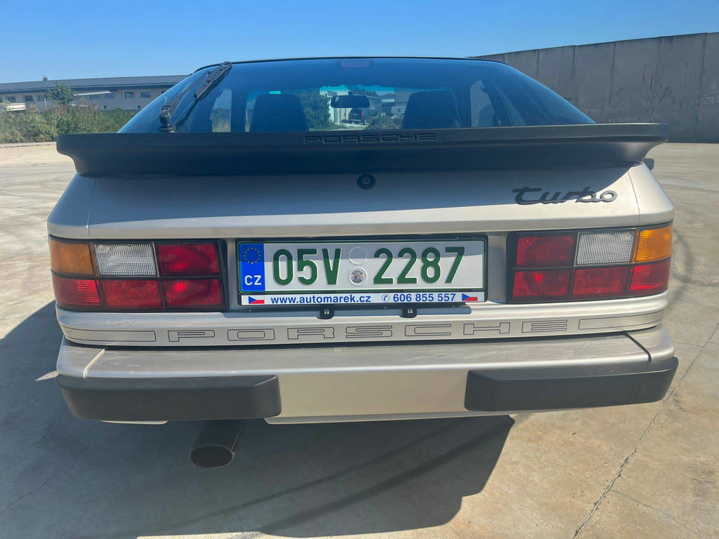 Porsche 944 Turbo Coupé