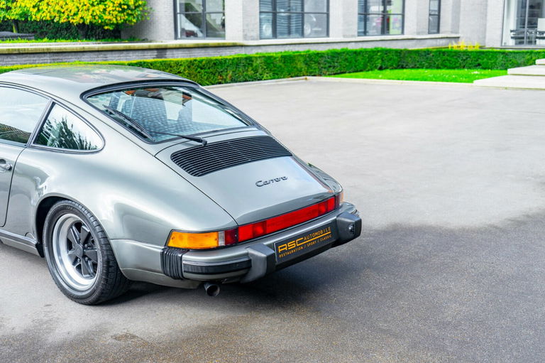 Porsche 911 Carrera 3.2