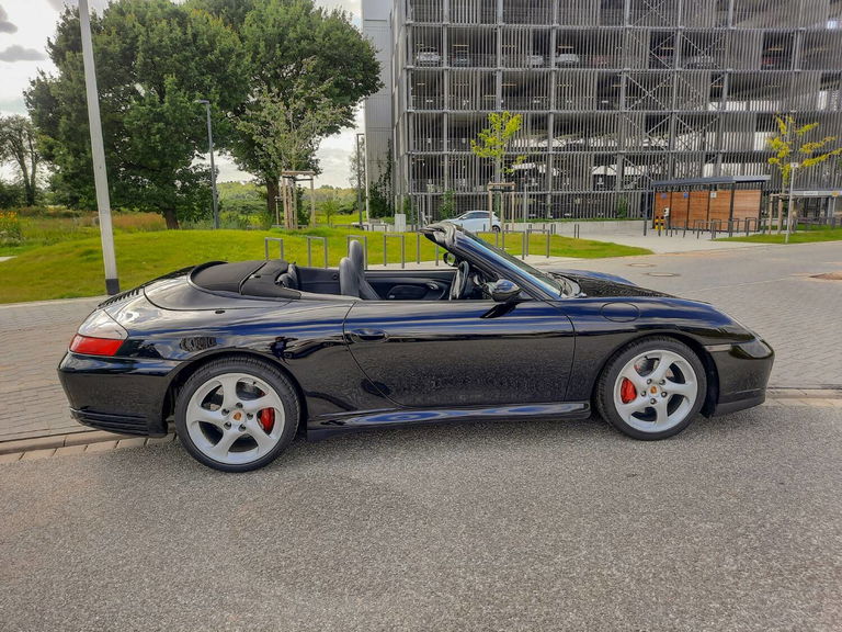 Porsche 996 Carrera 4S