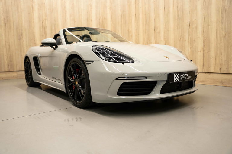 Porsche 718 Boxster S