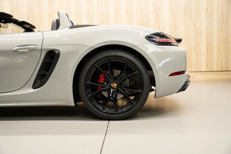Porsche 718 Boxster S