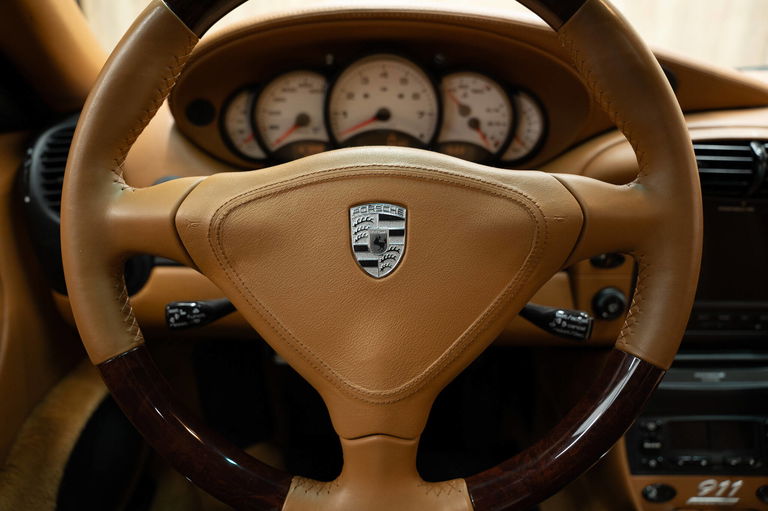 Porsche 996 Carrera 4 Millennium Edition