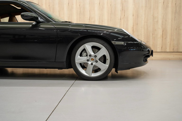 Porsche 996 Carrera 4 Millennium Edition