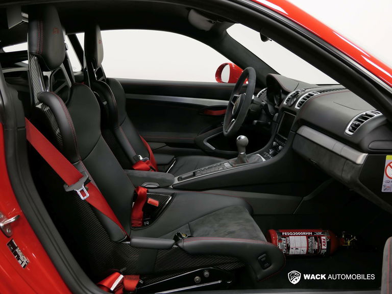 Porsche 981 Cayman GT4