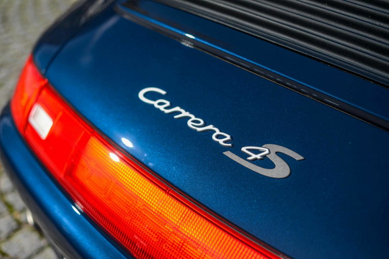 Porsche 993 Carrera 4S