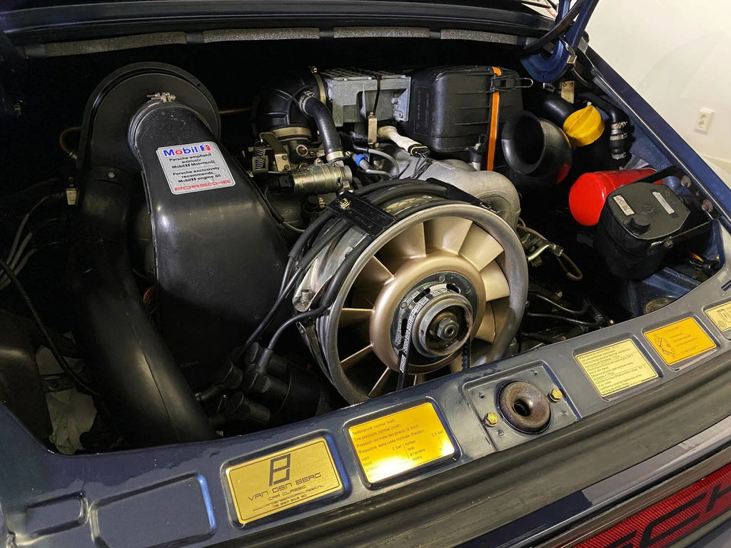 Porsche 911 Carrera 3.2