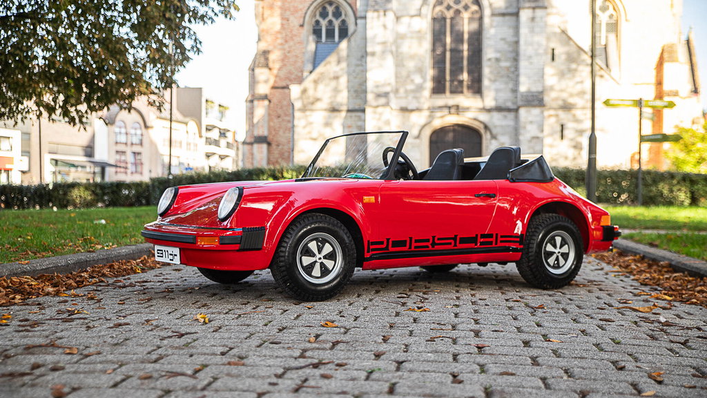 Porsche 911 Junior