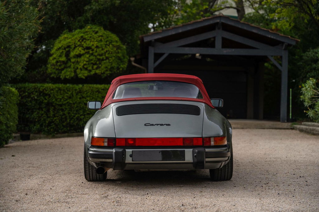 Porsche 911 Carrera 3.2