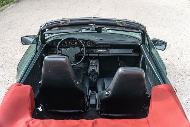 Porsche 911 Carrera 3.2