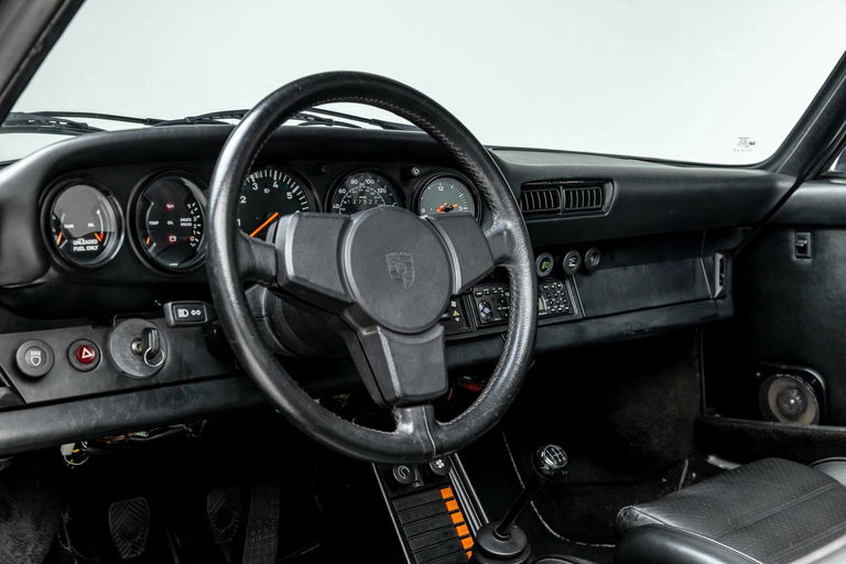 Porsche 911 Carrera 3.2 (US)