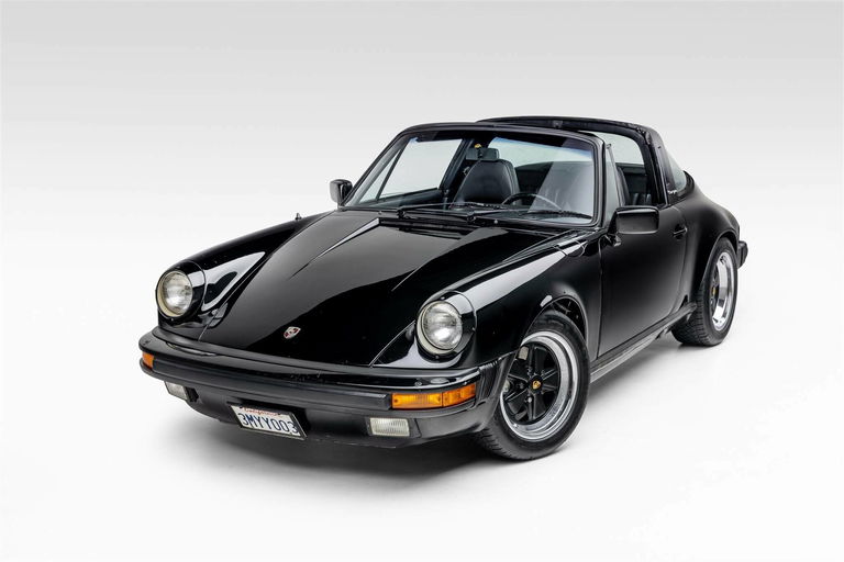 Porsche 911 Carrera 3.2 (US)
