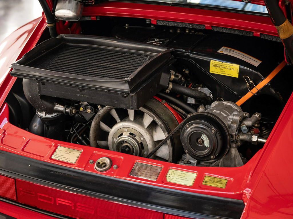 Porsche 911 Turbo 3.3 (US)