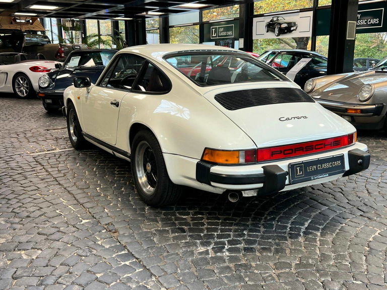 Porsche 911 Carrera 3.2