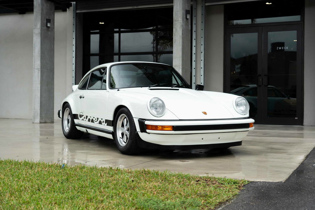 Porsche 911 Carrera (US)