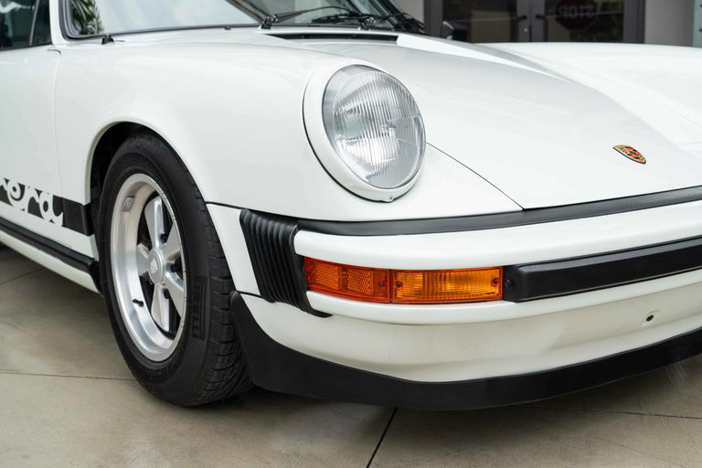 Porsche 911 Carrera (US)