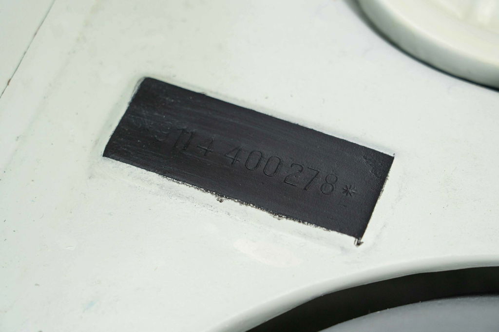 Porsche 911 Carrera (US)