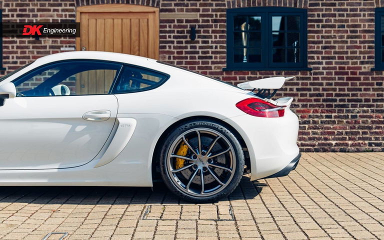 Porsche 981 Cayman GT4