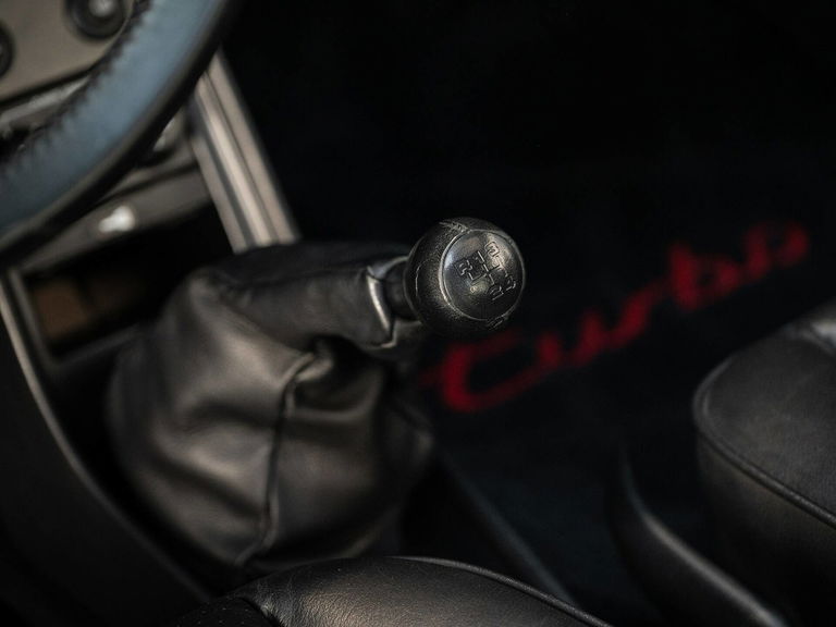 Porsche 911 Turbo 3.3 (US)