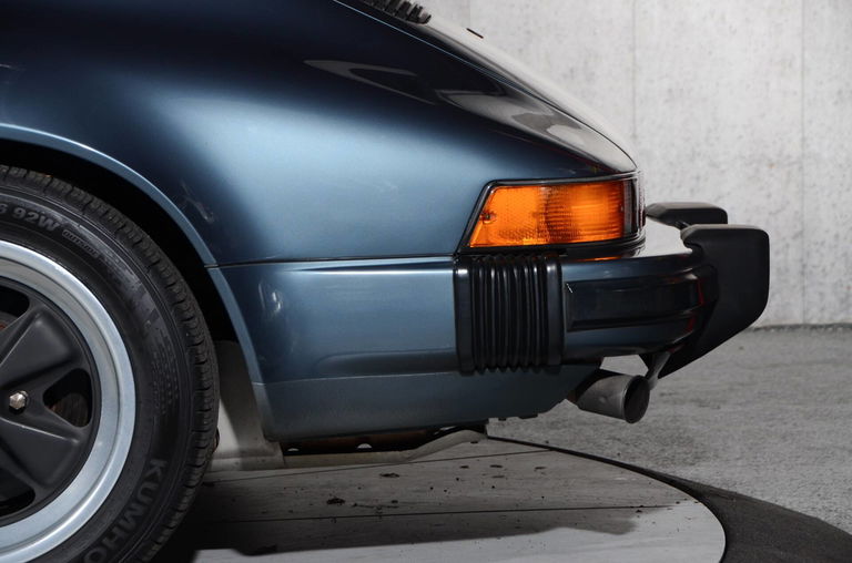 Porsche 911 Carrera 3.2 (US)