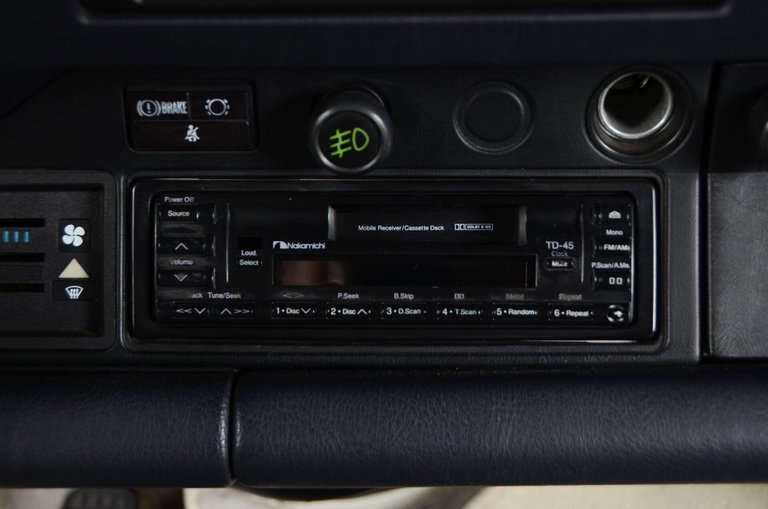 Porsche 911 Carrera 3.2 (US)