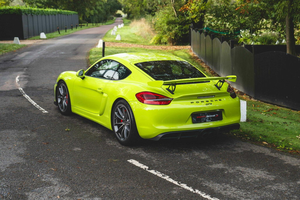 Porsche 981 Cayman GT4