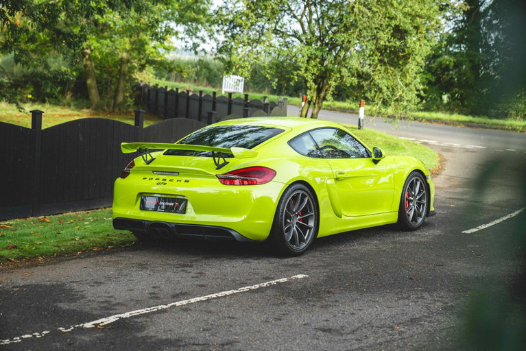 Porsche 981 Cayman GT4